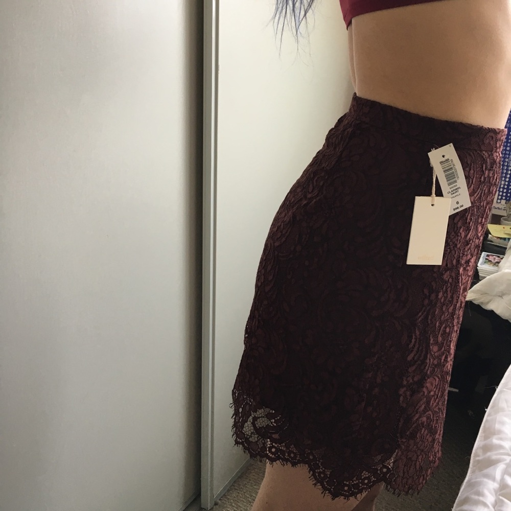 WILL ACCEPT ANY OFFER/BROKE AS HELL/SIZE 6 NWT